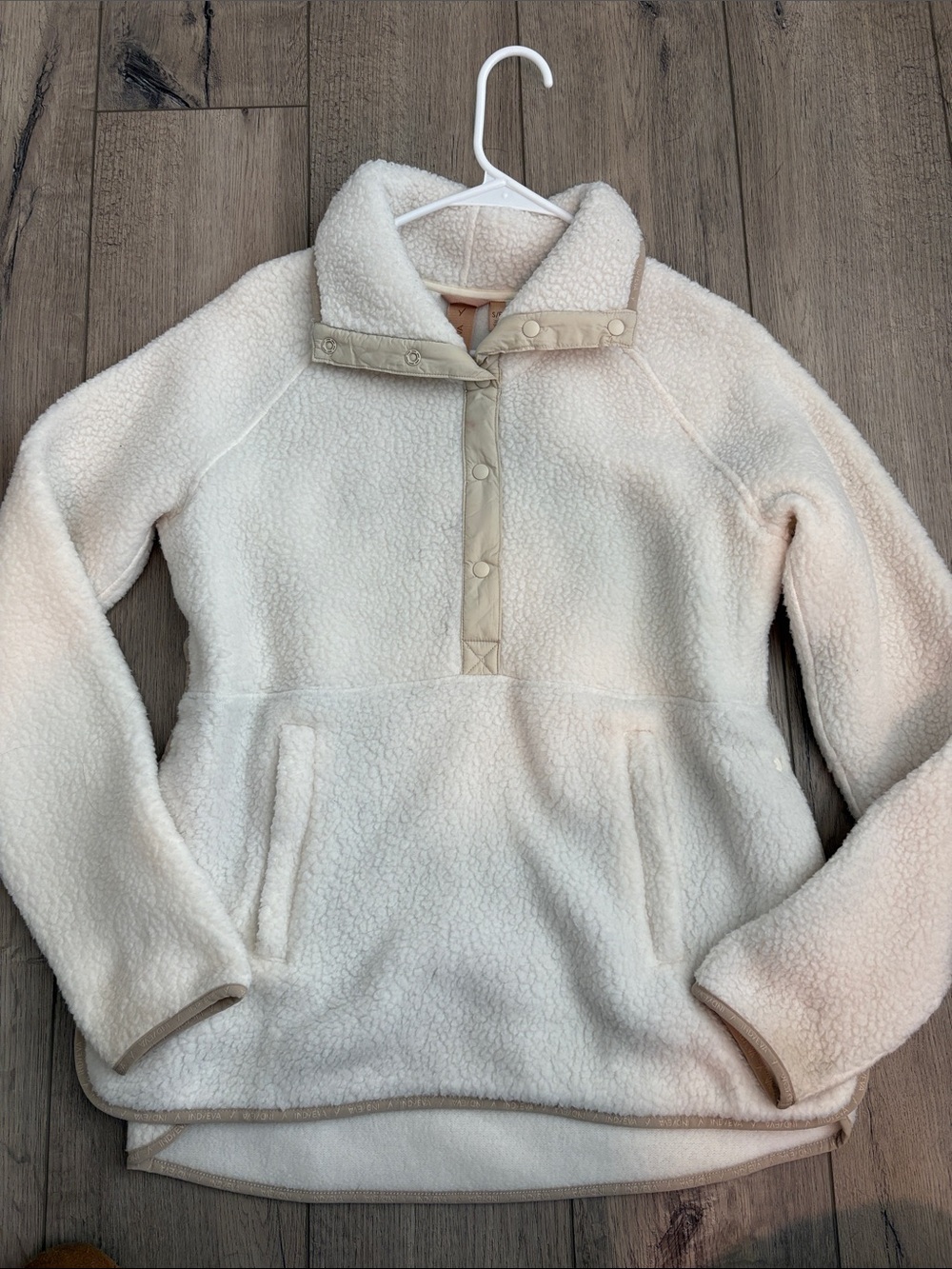 Women's Cream Sherpa Snap-Placket Pullover Jacket